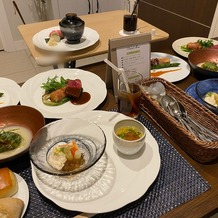 ララシャンス ＫＯＢＥの画像｜新郎新婦は披露宴終了後にご飯を控え室で食べられます