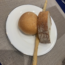 ＧＡＲＤＥＮ　ＴＥＲＲＡＣＥ　ＦＵＫＵＯＫＡ　ＨＯＴＥＬS＆ＲＥＳＯＲＴS（ガーデンテラス福岡　ホテル＆リゾート）の画像｜三種類ともパンです。珍しい。美味しい。