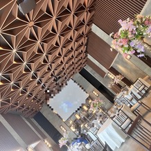 ＬＡＺＯＲ ＧＡＲＤＥＮ ＫＵＭＡＭＯＴＯ（ラソール ガーデン 熊本）の画像｜天井が素敵。
ここで料理を食べることができて
楽しかったし、嬉しかったです。