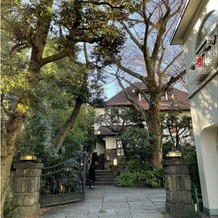 旧石丸邸　ガーデンテラス広尾　（Garden Terrace HIROO residence ISHIMARU）の画像｜入り口はタクシーで入れます。