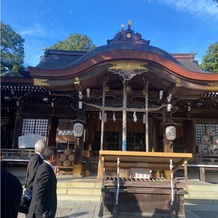 大麻比古神社の画像｜本殿のまえ