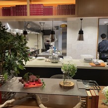 少人数専門会場 Cｏｎｃｅｐｔ １／ｆ （コンセプト・エフブンノイチ）の画像｜オープンキッチンでした。