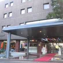 ガーデンホテル紫雲閣　東松山の画像｜駅から徒歩で行ける会場です。