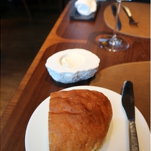 キンプトン新宿東京の画像｜パンにつけるバターが醤油風味で美味でした。