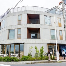 ＨＯＴＥＬ ＡＯ ＫＡＭＡＫＵＲＡ（ホテル 青 鎌倉）の画像｜外観