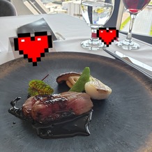 THE TOWER HOTEL NAGOYA（ザタワーホテルナゴヤ）の画像｜自社ブランドのお肉とのことでとても美味しかったです。席札も用意してくださいました。