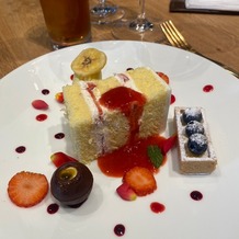 THE TOWER HOTEL NAGOYA（ザタワーホテルナゴヤ）の画像｜ケーキに、３つドルチェをつけていただきました