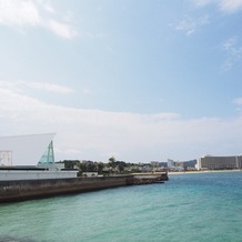 アートグレイス　オーシャンフロントガーデンチャペル　沖縄の画像｜挙式会場