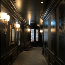 SUD restaurant TERAKOYAの画像｜控え室の並ぶ廊下