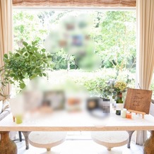 東郷神社・ルアール東郷の画像｜ウェルカムスペース(この広さの机がもう合計2個あります)。