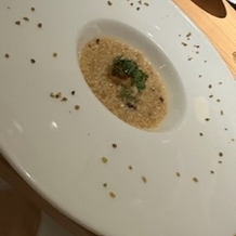 アンジェロコート東京 宇都宮の画像｜お皿のふちにあるピスタチオがリゾットの食感に アクセントを加えてくれていました。