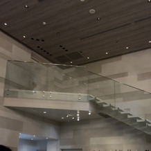 ザ・リバーサイドテラス広島ツリーズスクエアの画像｜会場内の階段