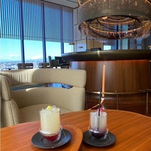 ウェスティンホテル横浜の画像｜ホテルの23階の景色が良い席で、ドリンクをいただきました