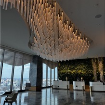 ウェスティンホテル横浜の画像｜23階ロビー。宿泊する親族はこちらでチェックインになります。