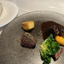 ＬＡＺＯＲ ＧＡＲＤＥＮ ＳＡＰＰＯＲＯ（ラソール ガーデン 札幌）の画像｜試食のステーキ