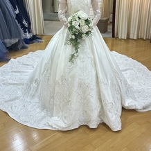 シャトー・ドゥ・フェリシオンの画像｜ドレスの種類もかなりのものでした。