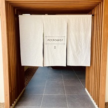 ＡＭＡＮＤＡＮ　ＡＩＳＬＥ（アマンダンアイル）の画像｜正面出入り口