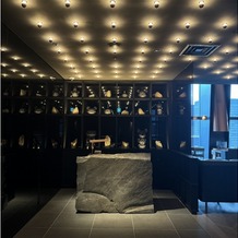 ｕｎｅ osaka（ユヌ 大阪）の画像｜エントランス