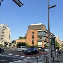 BRASS BLEU 東京の画像｜まだオープンされていないので、外からの写真です。