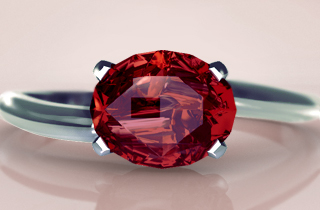 深い赤色の宝石！婚約指輪で使用されるガーネットとは