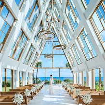 ザ・ギノザリゾート 美らの教会/アールイズ・ウエディング:【11/22~24限定】挙式料100%優待!今ならお得に相談会♪