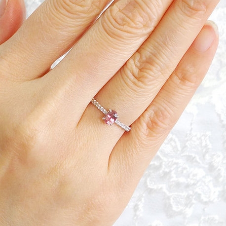 プラチナ ルビー エンゲージリング 大粒 婚約指輪 - 婚約指輪 