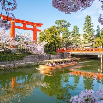 FUNATSURU KYOTO KAMOGAWA RESORT （国登録有形文化財）