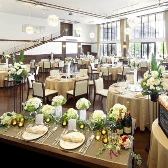 スタイリッシュウェディング　ヴィーナスコート　佐久平