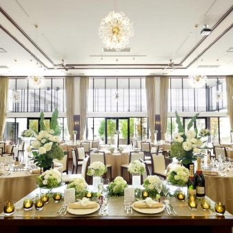 スタイリッシュウェディング　ヴィーナスコート　佐久平