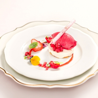 スタイリッシュウェディング　ヴィーナスコート　佐久平