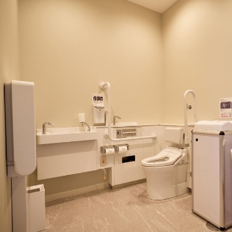 HILLTOP THE SQUARE　（ヒルトップ ザ スクエア）