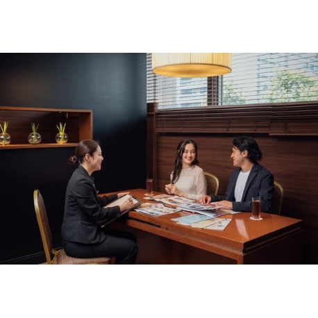 ＴＨＥ　ＦＩＶＥ　ＳＥＡＳＯＮＳ