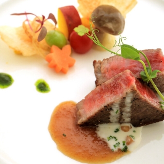 エミリア（Wedding Court EMILIA）