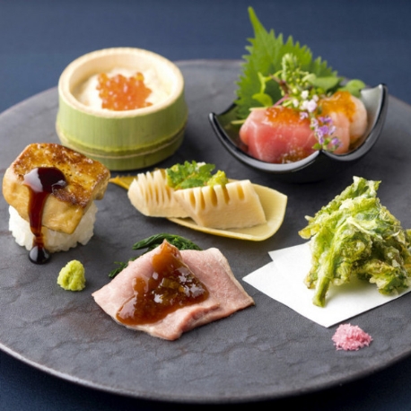 The KIKUSUIRO narapark（菊水楼）