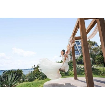 ザ・ギノザリゾート　美らの教会／アールイズ・ウエディング：【卒花人気☆】美ら海の水平線を眺めながら叶えるウエディング：