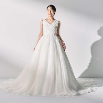 ザ・ギノザリゾート　美らの教会／アールイズ・ウエディング：☆広島店【憧れの1着に出会える！？】ドレス試着付き相談会：