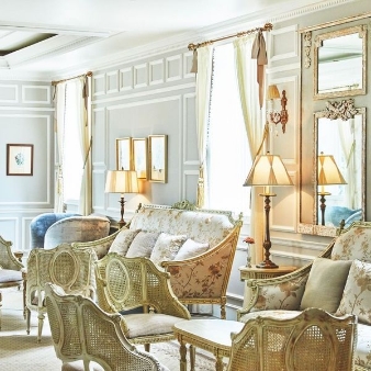 ネオス・ミラベル