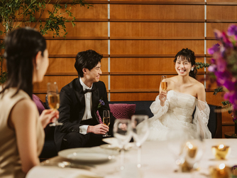 軽井沢高原教会:ふたりとゲストの距離感は近く、会話をたのしみながら和やかにすごせる