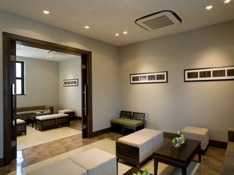 軽井沢プリンスホテル　フォレスターナ軽井沢：親族控室も完備。両家の親も安心してもてなせる貸切の空間だ。
