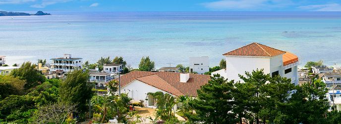 ブルー インフィニティー:青い海が見渡せる高台の会場