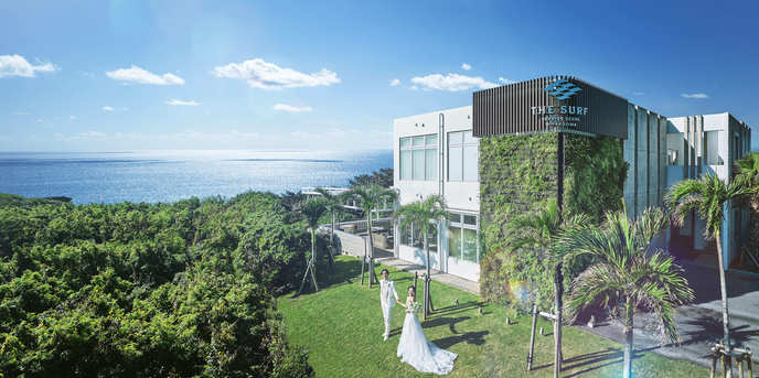 THE SURF SEASIDE SCENE MIYAKOJIMA(ザ・サーフ シーサイドシーン宮古島):宮古島の自然と太陽の恵みを感じながら、ご家族や友人とナチュラルで温かみのあるセレモニーをお愉しみください