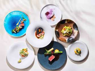 THE SURF BEACHSIDE TERRACE（ザ・サーフ ビーチサイドテラス）：素材の持ち味を活かし、身体にやさしく、どんな世代でも心から楽しめる料理を