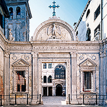 サン・ジョヴァンニ・エバンジェリスタ：水の都ベネチアの美しく重厚なチャペル