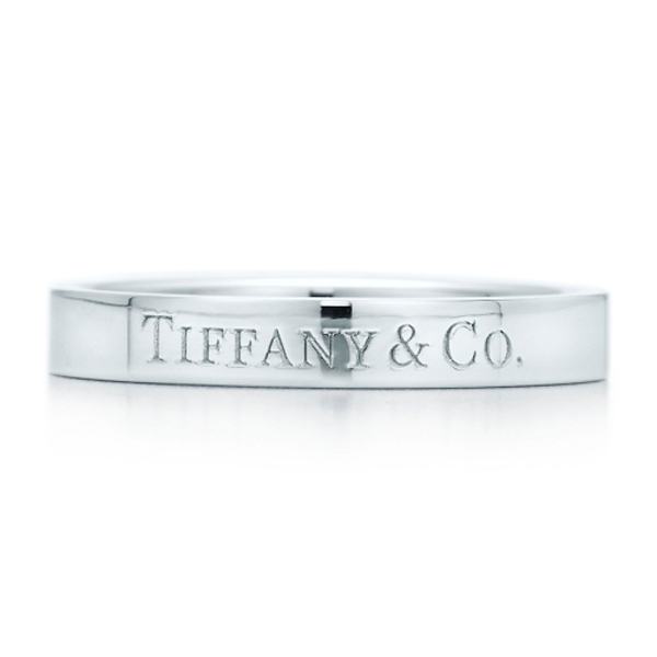 ティファニー フォーエバー ウェディング バンドリング - Tiffany & Co.（ティファニー）の結婚指輪(マリッジリング)｜ゼクシィ