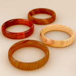 婚約指輪、結婚指輪の個性を出すなら木や赤銅などのリング｜結婚指輪 
