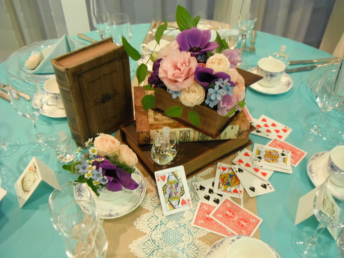ユニーク結婚 式 テーブル コーディネート 花 以外 最高の花の画像