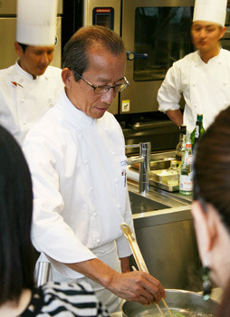 オリエンタルホテル広島のプランナーブログ 小沢貴彦の料理教室 東京フレンチのレシピをご家庭で 結婚式場 ウエディング 挙式 ブライダル ゼクシィ