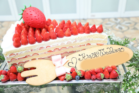 巨大ショートケーキ ブログ 石川県金沢市の結婚式場なら アニバーサリークラブ フラワーガーデン