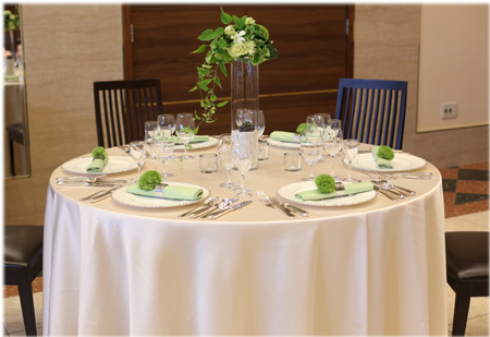 アニバーサリークラブ フラワーガーデンのプランナーブログ テーブルコーディネート 結婚式場 ウエディング 挙式 ブライダル ゼクシィ