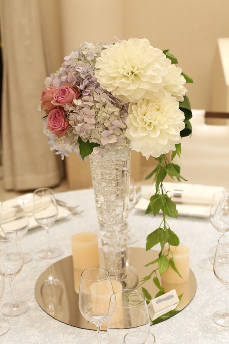 アニバーサリークラブ フラワーガーデンのプランナーブログ ジューンブライドの装花 結婚式場 ウエディング 挙式 ブライダル ゼクシィ